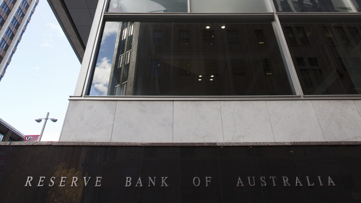 RBA raises its cash rate by 25bp, Australian dollar slides  thumbnail