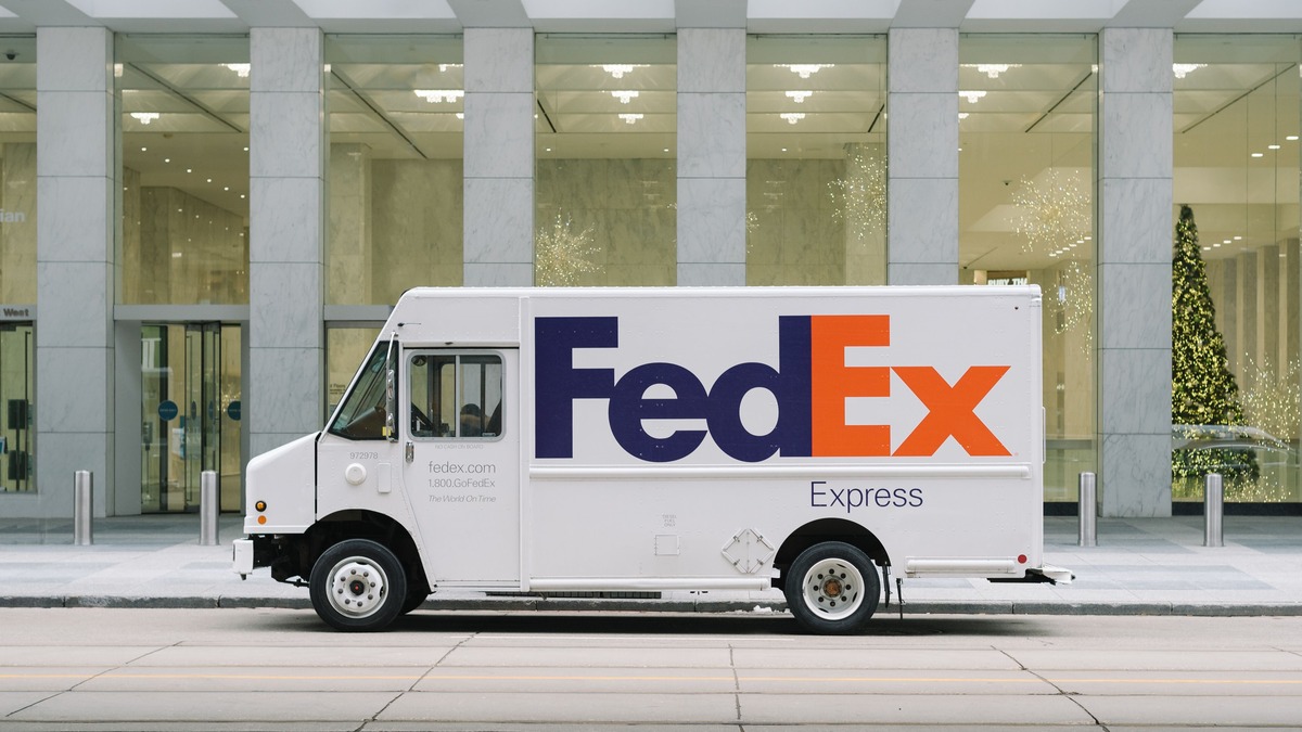 FedEx lance une installation dans la région de Victoria pour aider les entreprises locales