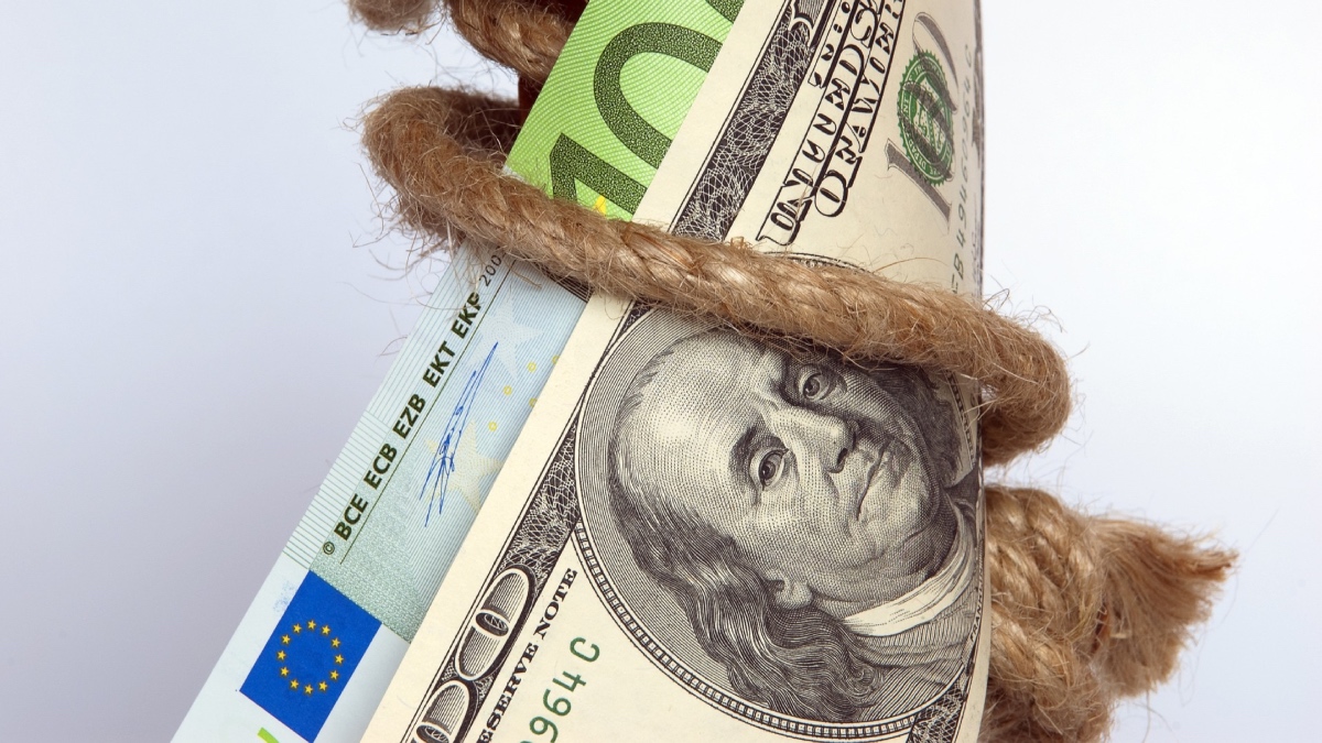 Confidence crash: What the latest consumer sentiment data means for your business